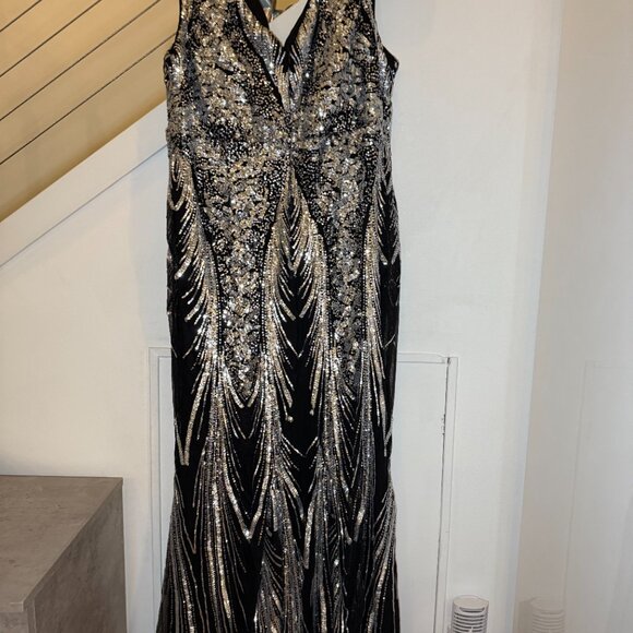Faeriesty Off the Shoulder sequins mermaid gown dress, size 5X - Picture 5 of 11
